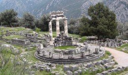 delphes1